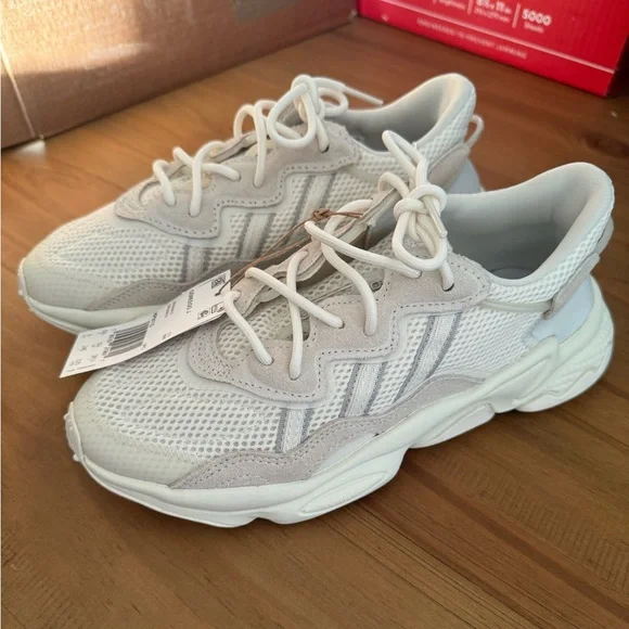 Adidas originals Ozweego shoes - Picture 3 of 12